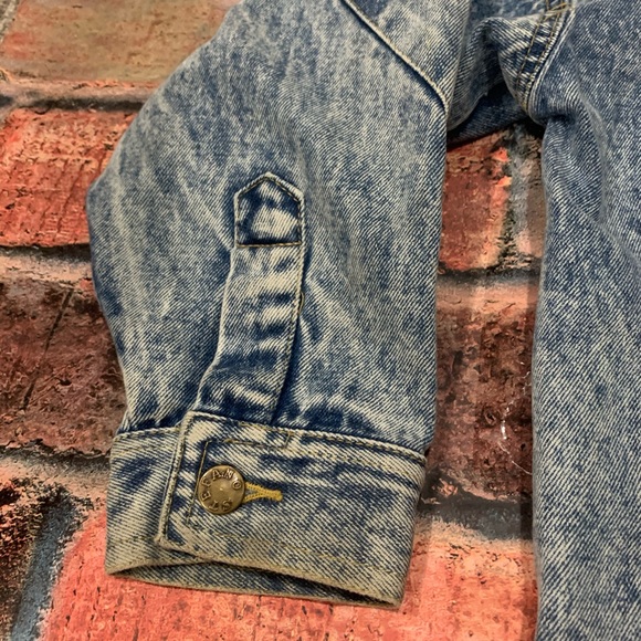 Vintage Light Wash Denim Jacket Size L - Picture 2 of 8